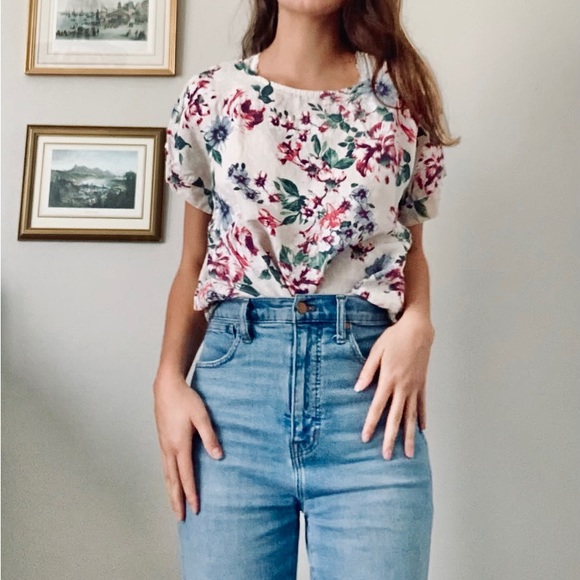 Bellambia | Italian Linen Floral Top - Picture 3 of 6